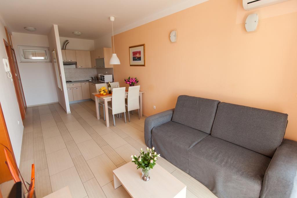 Apartment Ana Selce Exterior photo